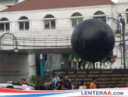 Tugu Bola Dunia Bandung, Simbol Spirit KAA 1955 yang Jadi Magnet Wisata dan Penggerak Ekonomi