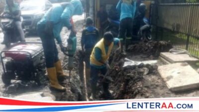 Pemkot Tangerang Bongkar Drainase Tertutup Bangunan di Neglasari