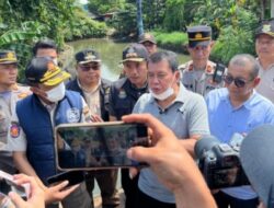 Bupati Tangerang Kawal Langsung Penataan Bangunan Liar di Sungai Cirarab